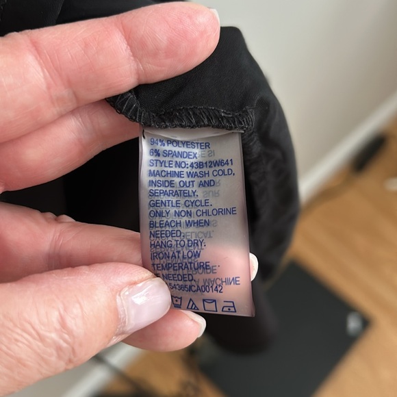 Tunic top, black & grey, size L, by Peter Nygard - Picture 5 of 5